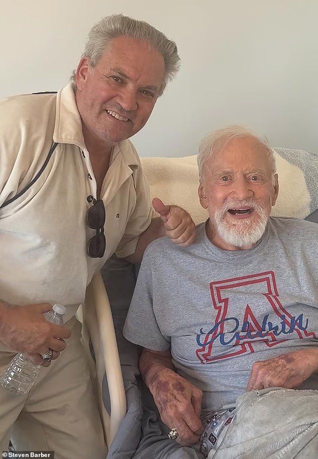 Deuxième homme à marcher sur la Lune Buzz Aldrin, 96