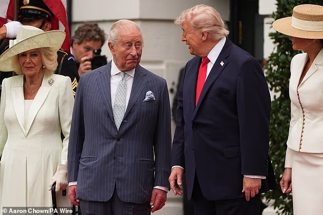 Donald Trump plaisante en disant que sa mère avait le