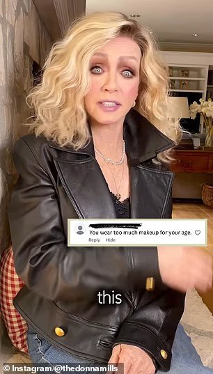 Donna Mills, 85 ans, se moque des critiques qui lui