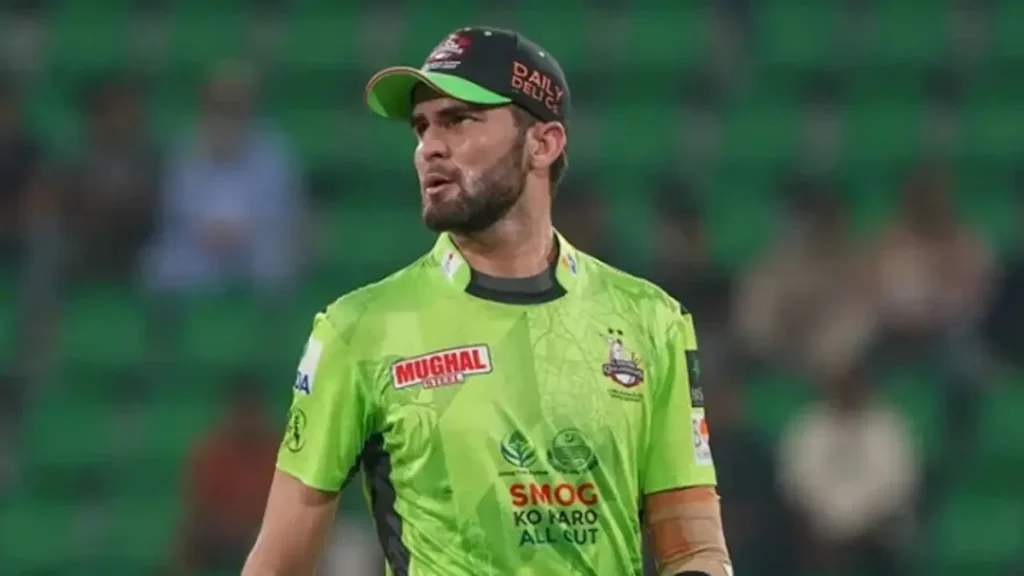 Drame PSL ! Shaheen Shah Afridi s'emporte et frappe la
