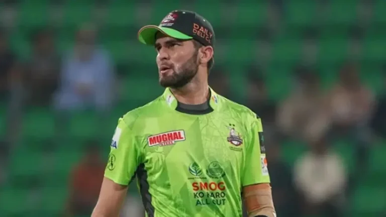 Drame PSL ! Shaheen Shah Afridi s'emporte et frappe la