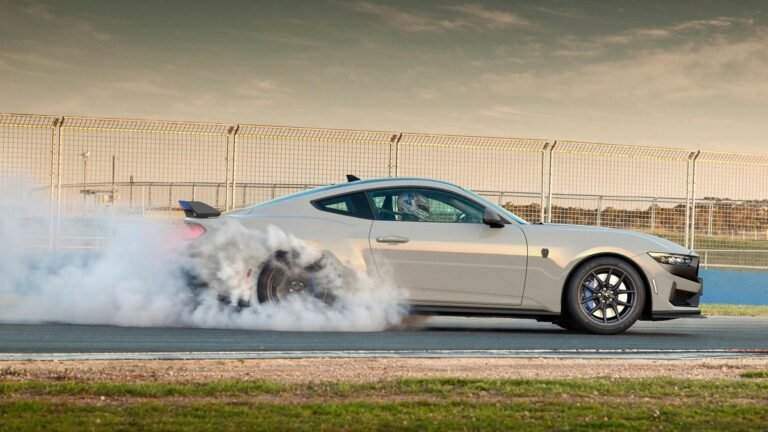 El caballo oscuro del Ford Mustang regresa a Australia con