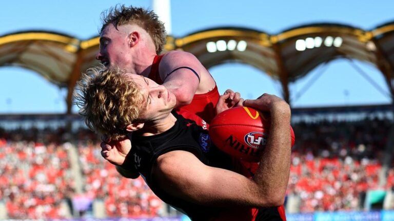 El defensa de los Suns, John Noble, autorizado para jugar