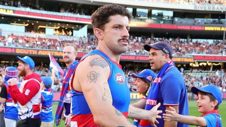 El futuro inmediato del mediocampista de los Western Bulldogs, Tom