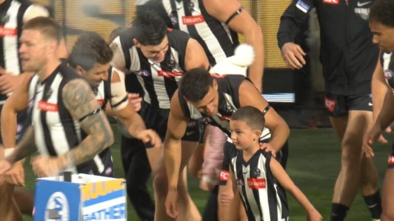 El hijo de Taylor Walker, Lewis, maravilla de la AFL,