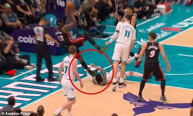 Erik Spoelstra de Heat, Steven A. Smith et les fans