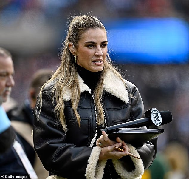 Erin Andrews, 47 ans, parle de FIV tout en parlant