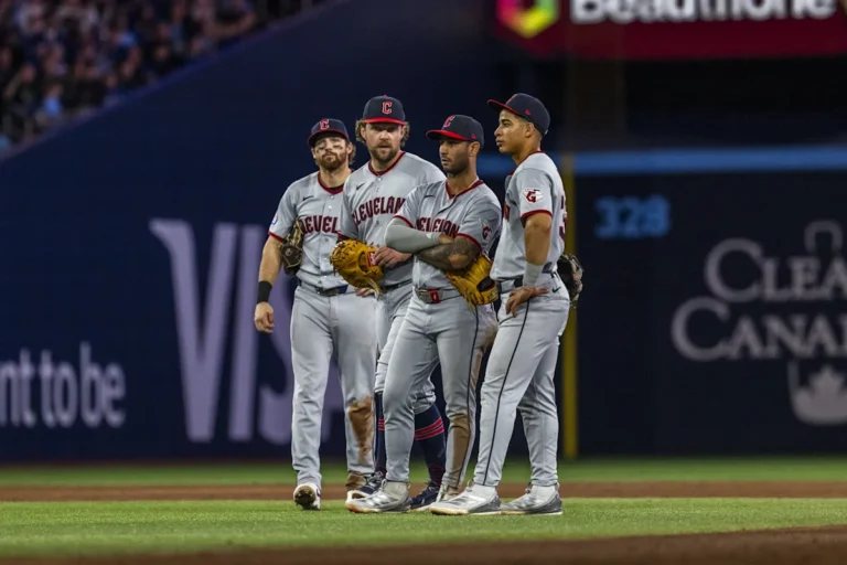 Guardian News & Notes : Cleveland gagne et perd
