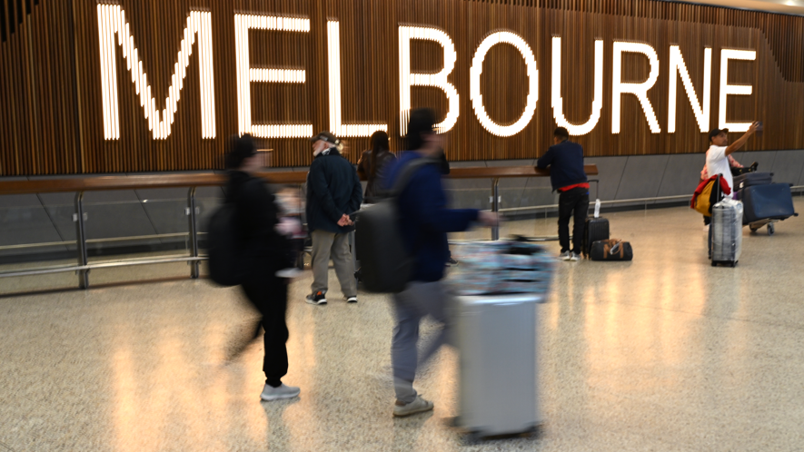 Hombre arrestado en el aeropuerto de Melbourne antes de abordar