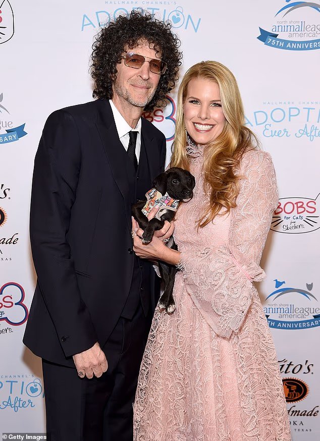 Howard Stern et sa femme Beth sont poursuivis en justice
