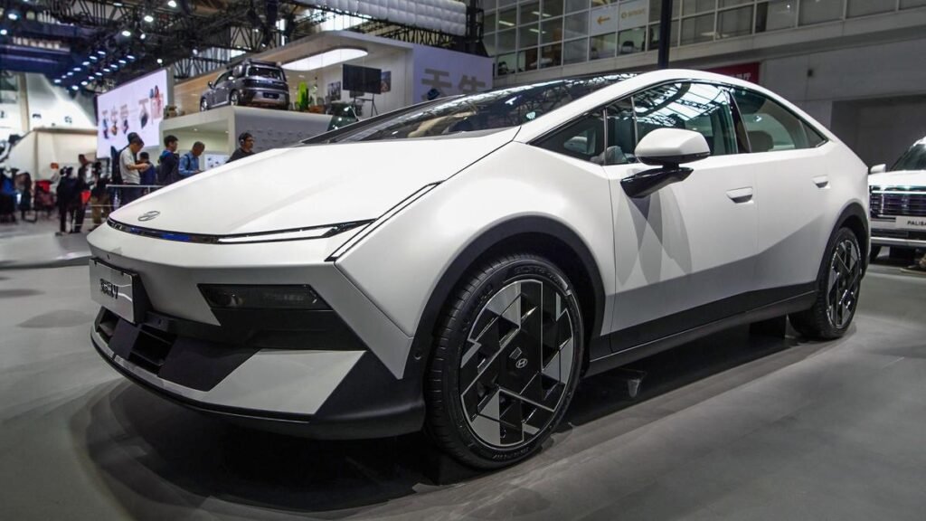 Hyundai Ioniq V: El vehículo eléctrico debuta con un estilo