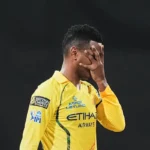 IPL 2026 : Akeal Hosein guide le docteur Doom pour détruire les