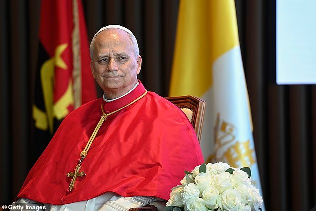 JD Vance tend un rameau d'olivier au pape Léon au