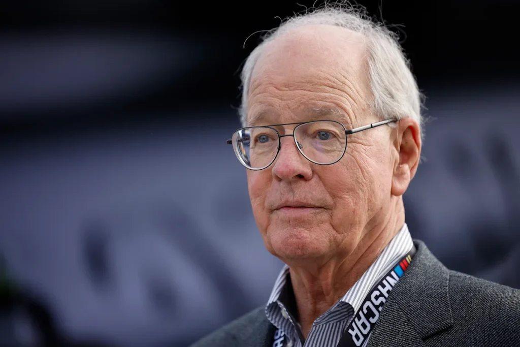 Jim France quitte son poste de PDG de NASCAR, ouvrant