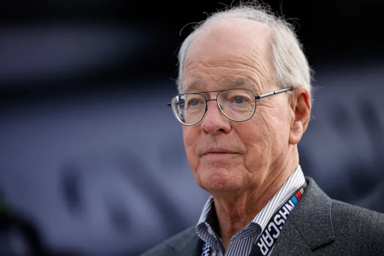 Jim France quitte son poste de PDG de NASCAR, ouvrant