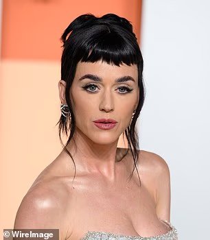 Katy Perry fait l'objet d'une enquête de la police de