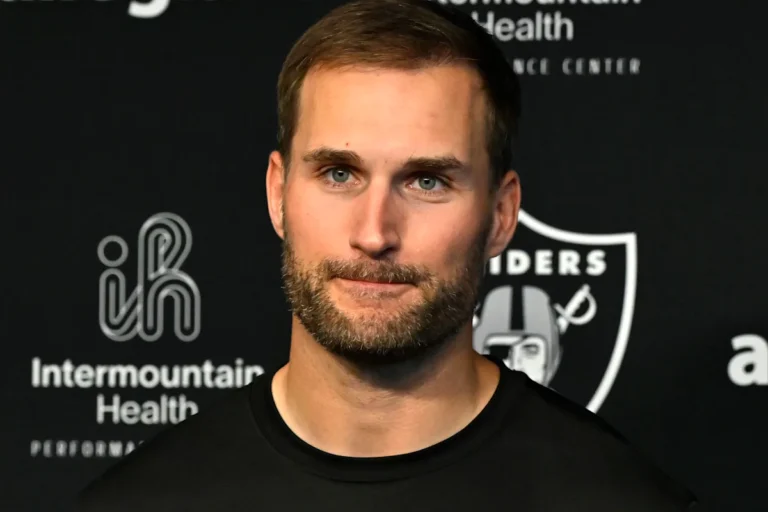 Kirk Cousins ​​​​ruine les plans de repêchage des Raiders dans