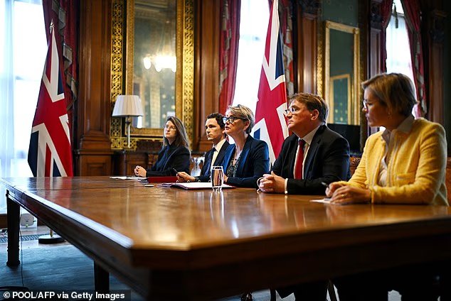 L'Europe rejette la demande « irréaliste » de Trump de