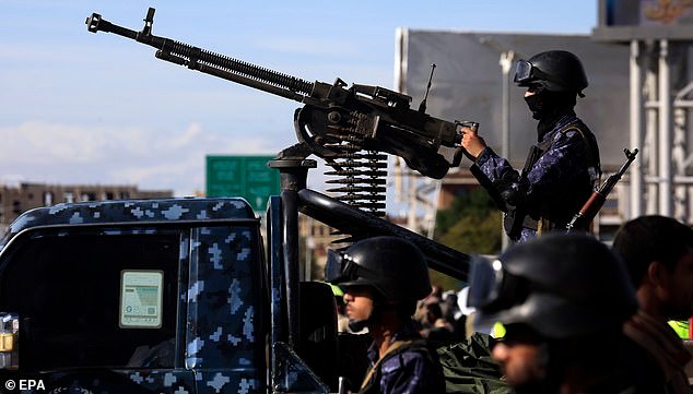 L'Iran attaque le Koweït, Bahreïn et les Émirats arabes unis