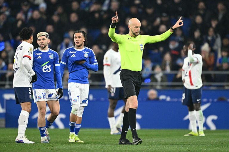 La Ligue 1 va tester l'audio en direct entre les