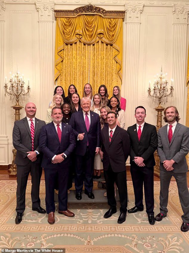 La Maison Blanche critiquée pour la photo « embarrassante »