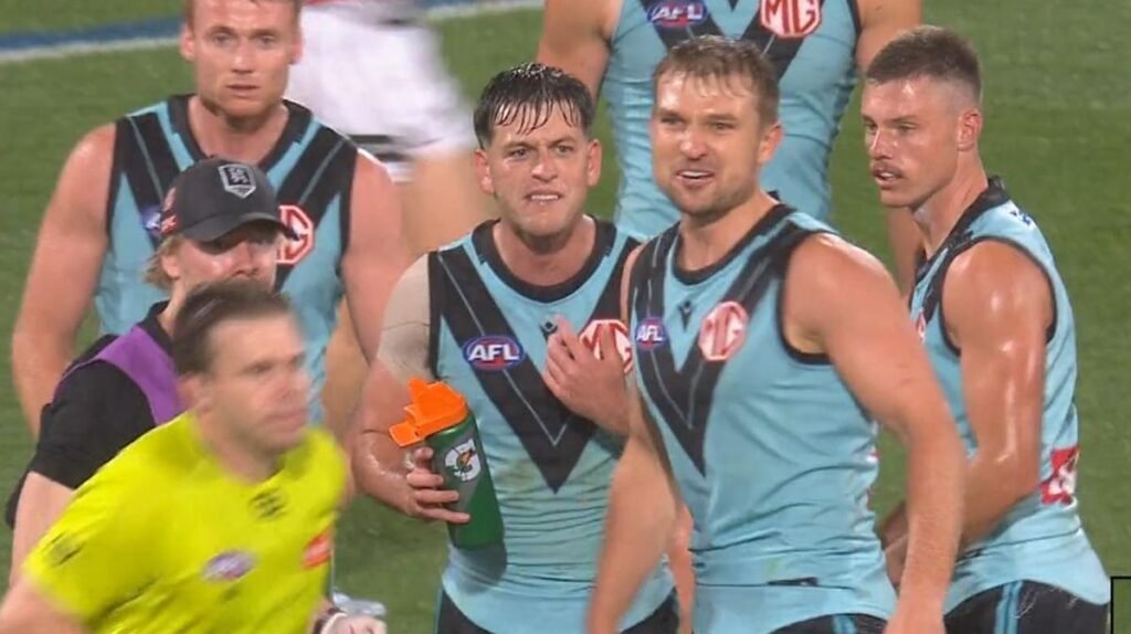 La estrella de la AFL, Zach Butters, se quejó por