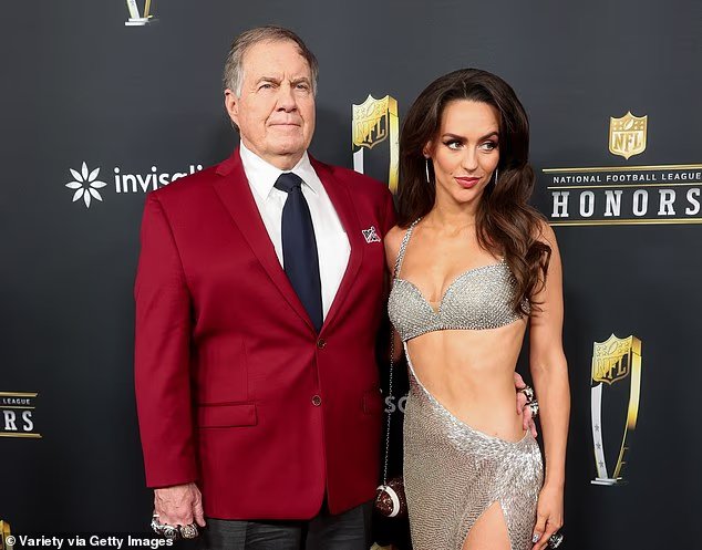 La famille élargie de Jordan Hudson n'a JAMAIS rencontré son