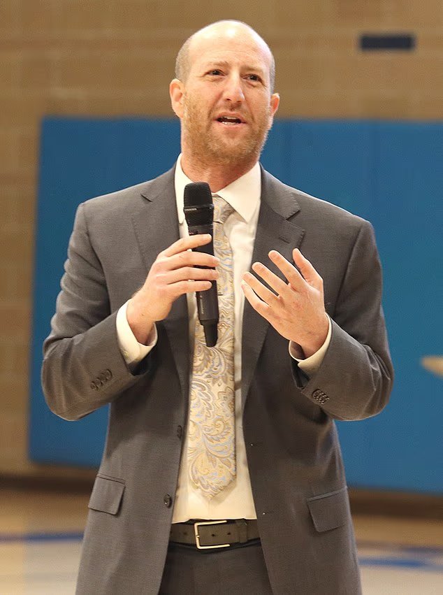 La foule réveillée est convulsée après que Seattle ait nommé