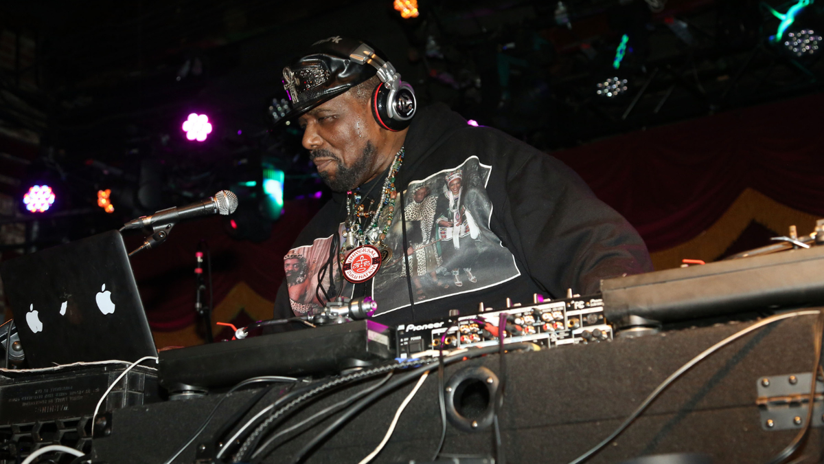 La leyenda del hip-hop Afrika Bambaataa falleció a los 67