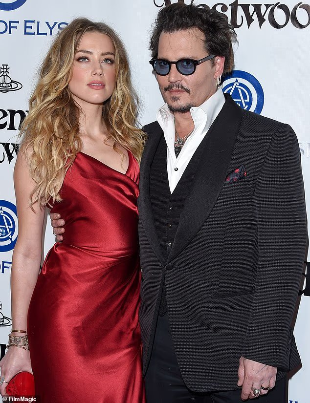 La mystérieuse nouvelle vie d'Amber Heard : alors que Johnny Depp
