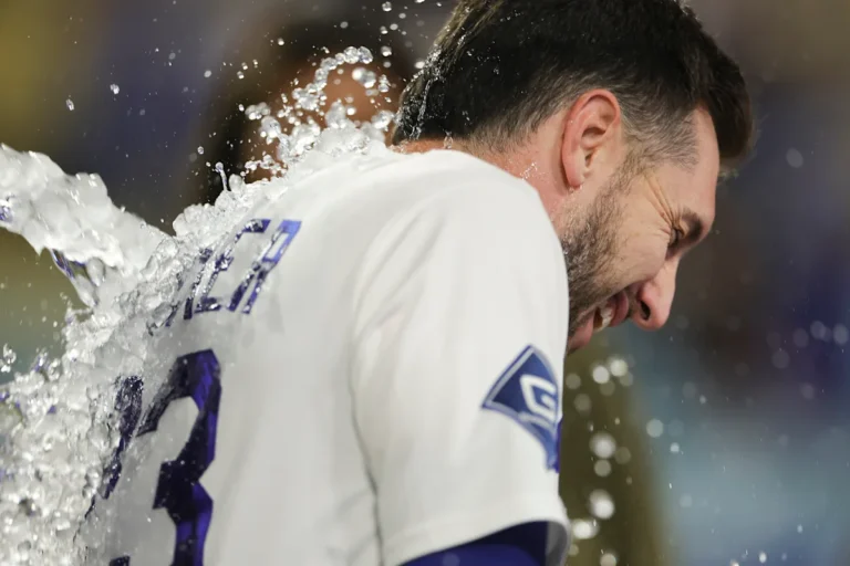 La nuit tranquille de Kyle Tucker devient bruyante avec le