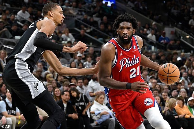 La star des Sixers, Joel Embiid, a subi une intervention