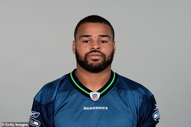 L'ancien joueur de la NFL a reçu une balle dans