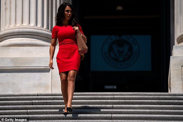 Lauren Boebert demande pourquoi les politiciens sont « si excités