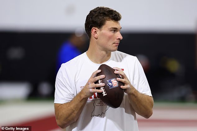 L'avertissement des Raiders de Tom Brady au choix n °