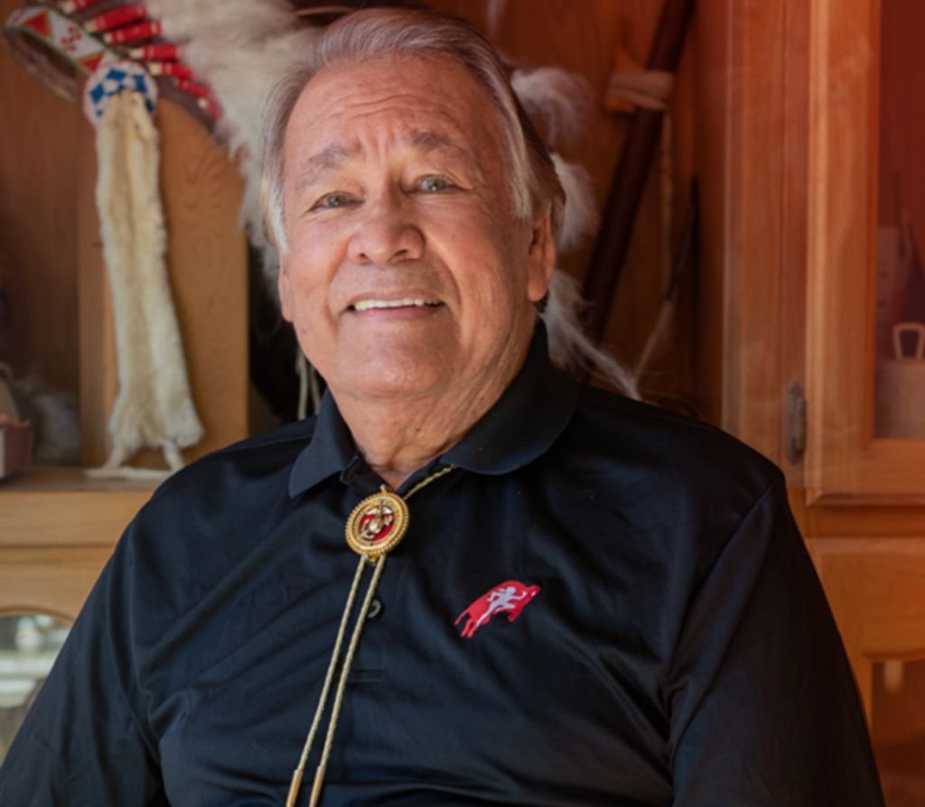 Le champion olympique Billy Mills remporte le prestigieux prix CSC