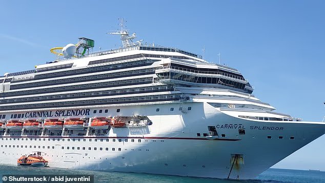 Le corps d'une femme a été retrouvé à bord d'un