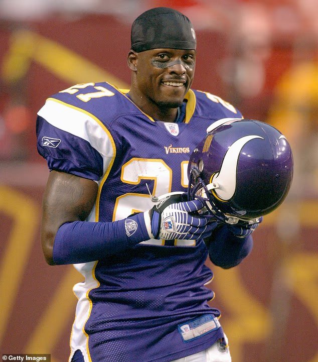 Le défunt joueur héroïque de la NFL, Roniel Whittaker, a