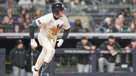 Le home run gagnant de Ryan McMahon aide les Yankees