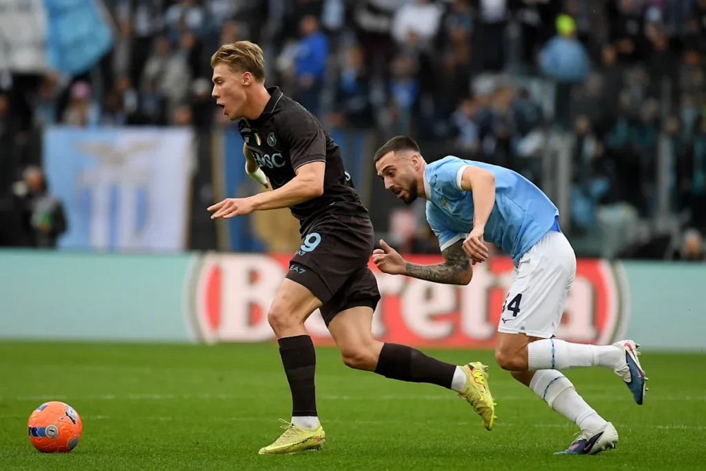 Le meilleur XI de Naples contre la Lazio : ne comprend