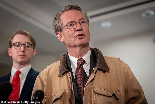 Le membre du Congrès MAGA déclare que les Américains seraient