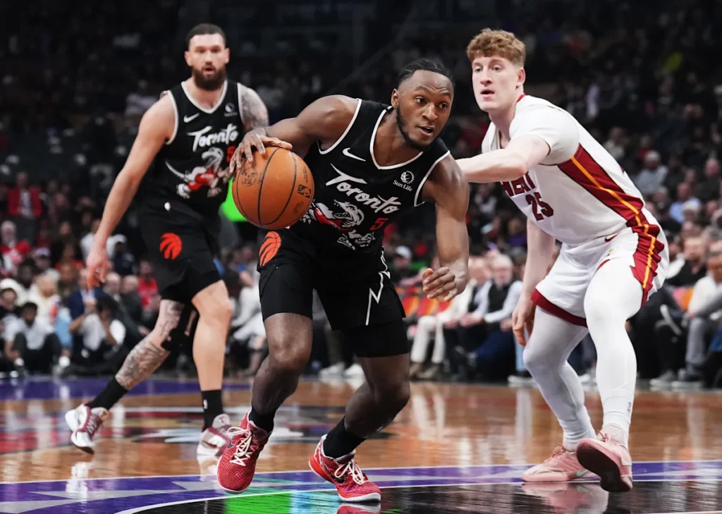 Le meneur des Raptors Immanuel Quickley ratera le premier match