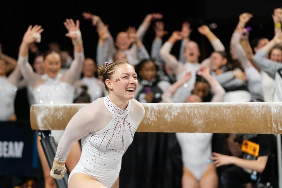 Le n°13 du Minnesota élimine le n°4 de l'UCLA pour