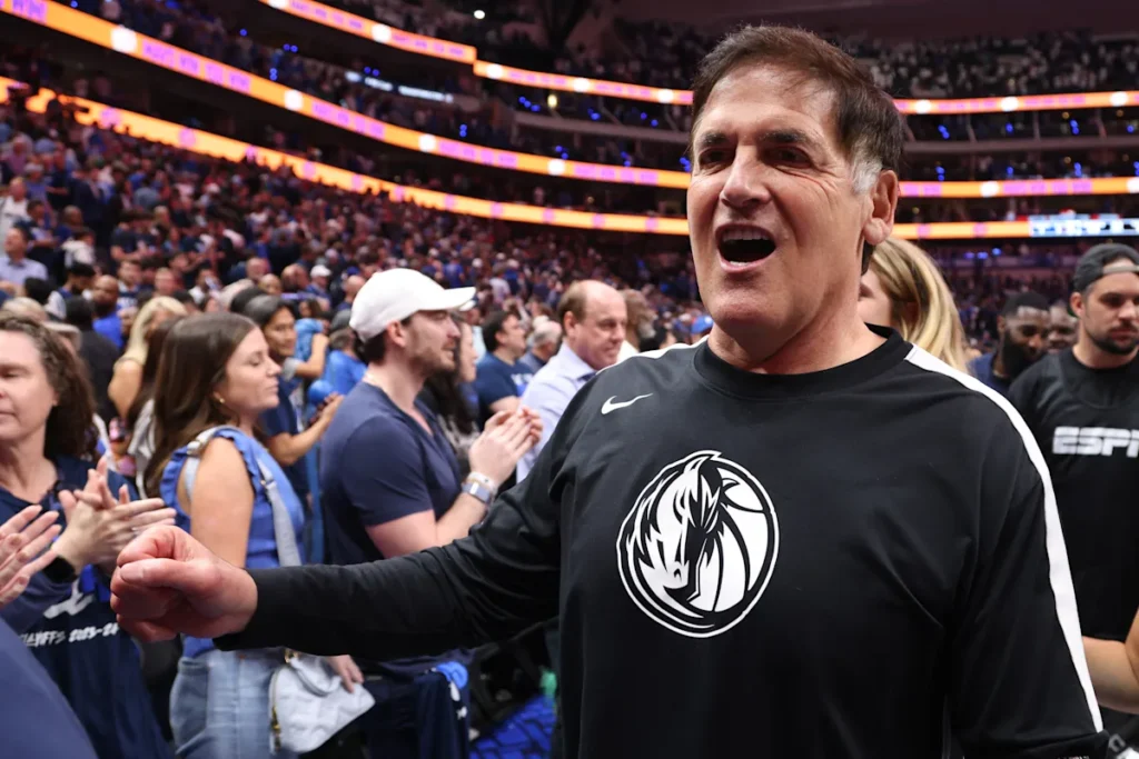 Le propriétaire des Mavericks, Mark Cuban, prédit que « le