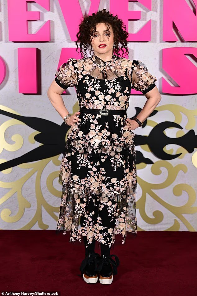 Le remplaçant d'Helena Bonham Carter au White Lotus a été