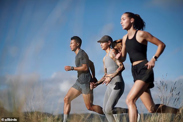 Le rival en difficulté de Nike réalise un redressement commercial