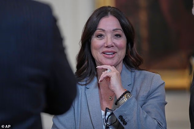 Le secrétaire au Travail de Trump Démissionne au milieu d'une