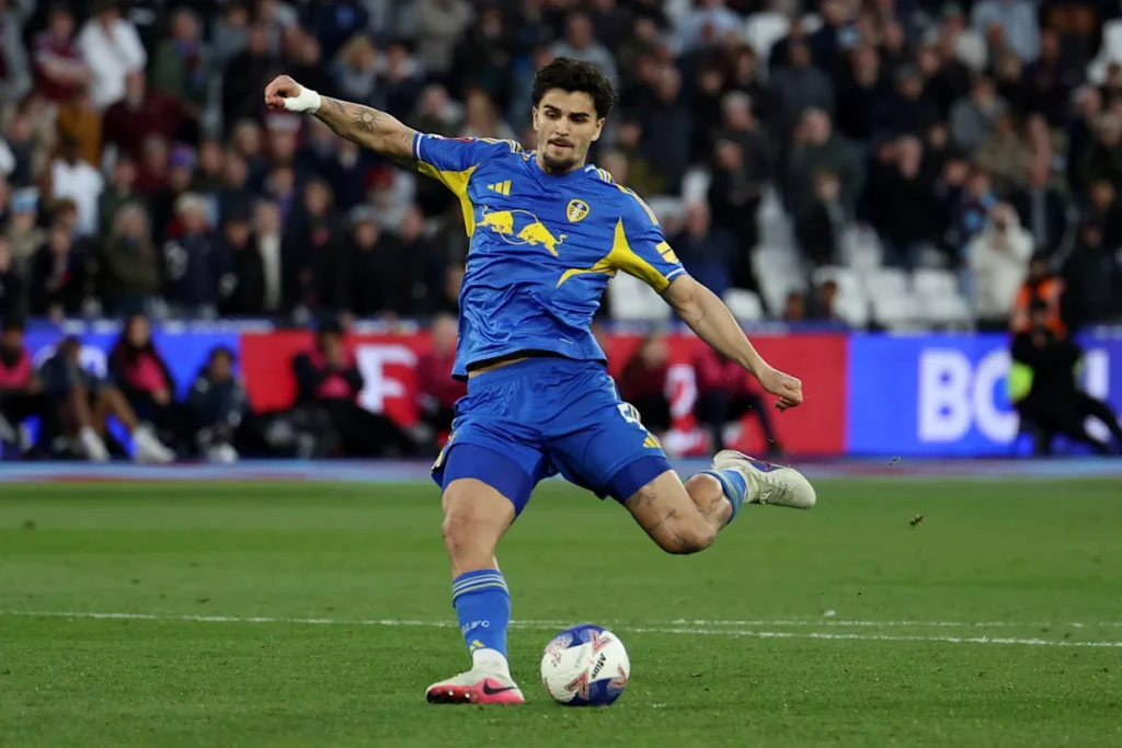 Leeds cherche désespérément à garder le joueur à 20 millions