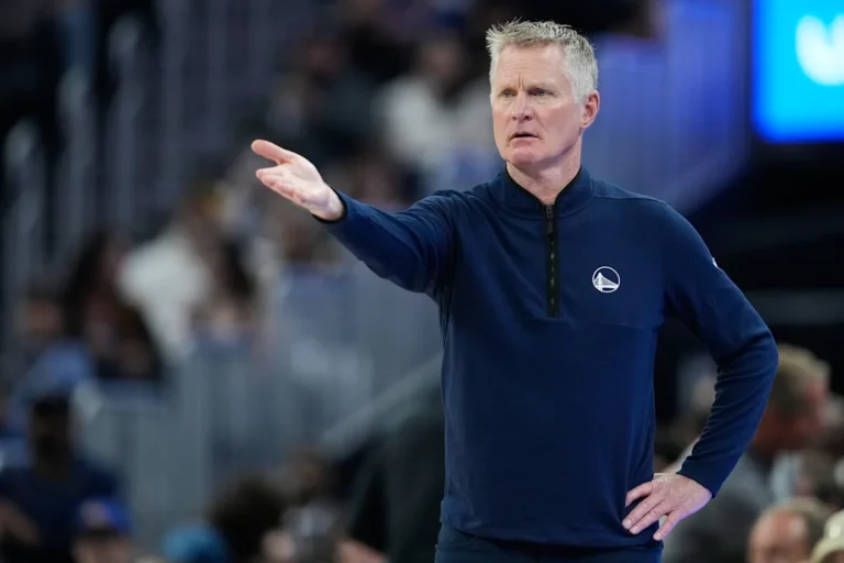L'entraîneur-chef des Warriors, Steve Kerr, incertain de son avenir, note