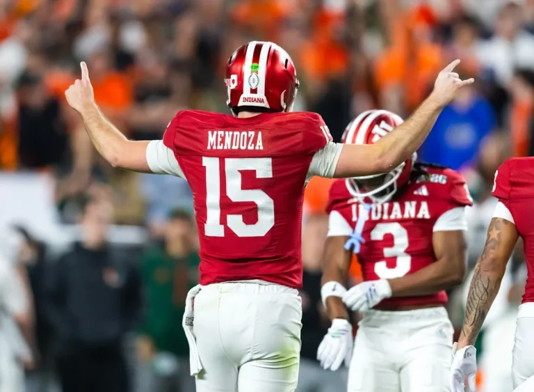 L’entraîneur de football de l’Ohio State, Ryan Day, a de